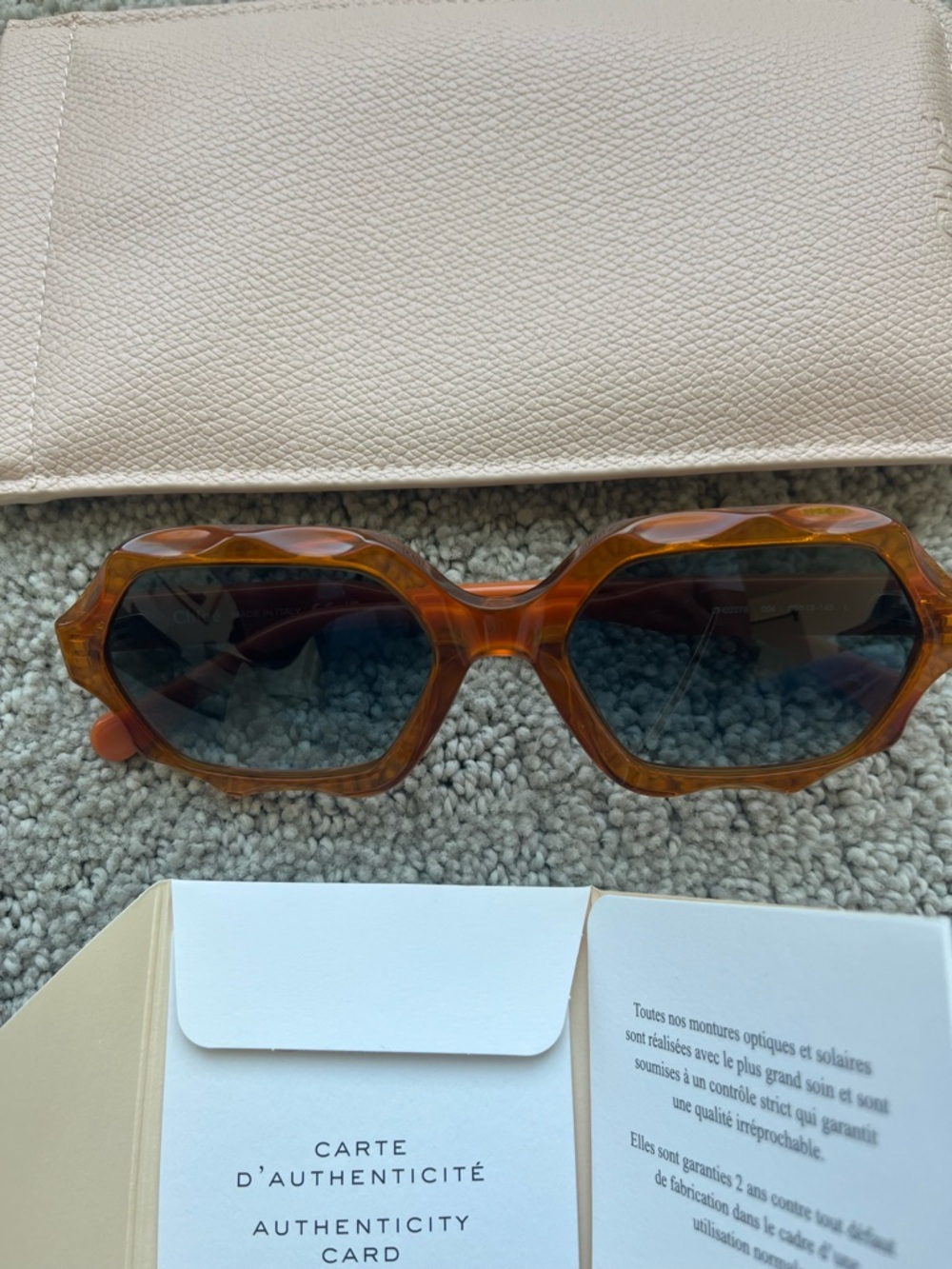 NWOT Chloe Orange Hexagon Frame Sunglasses case, cert of authenticity included - Picture 3 of 13
